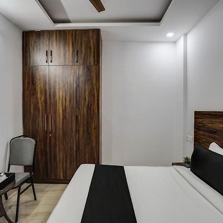 Townhouse Cloud Bay Hotel Gurgaon Ngoại thất bức ảnh