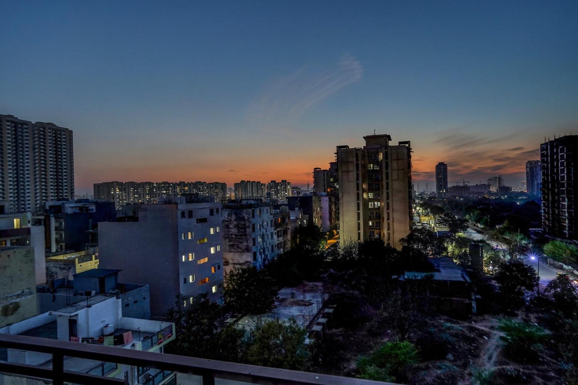 Townhouse Cloud Bay Hotel Gurgaon Ngoại thất bức ảnh
