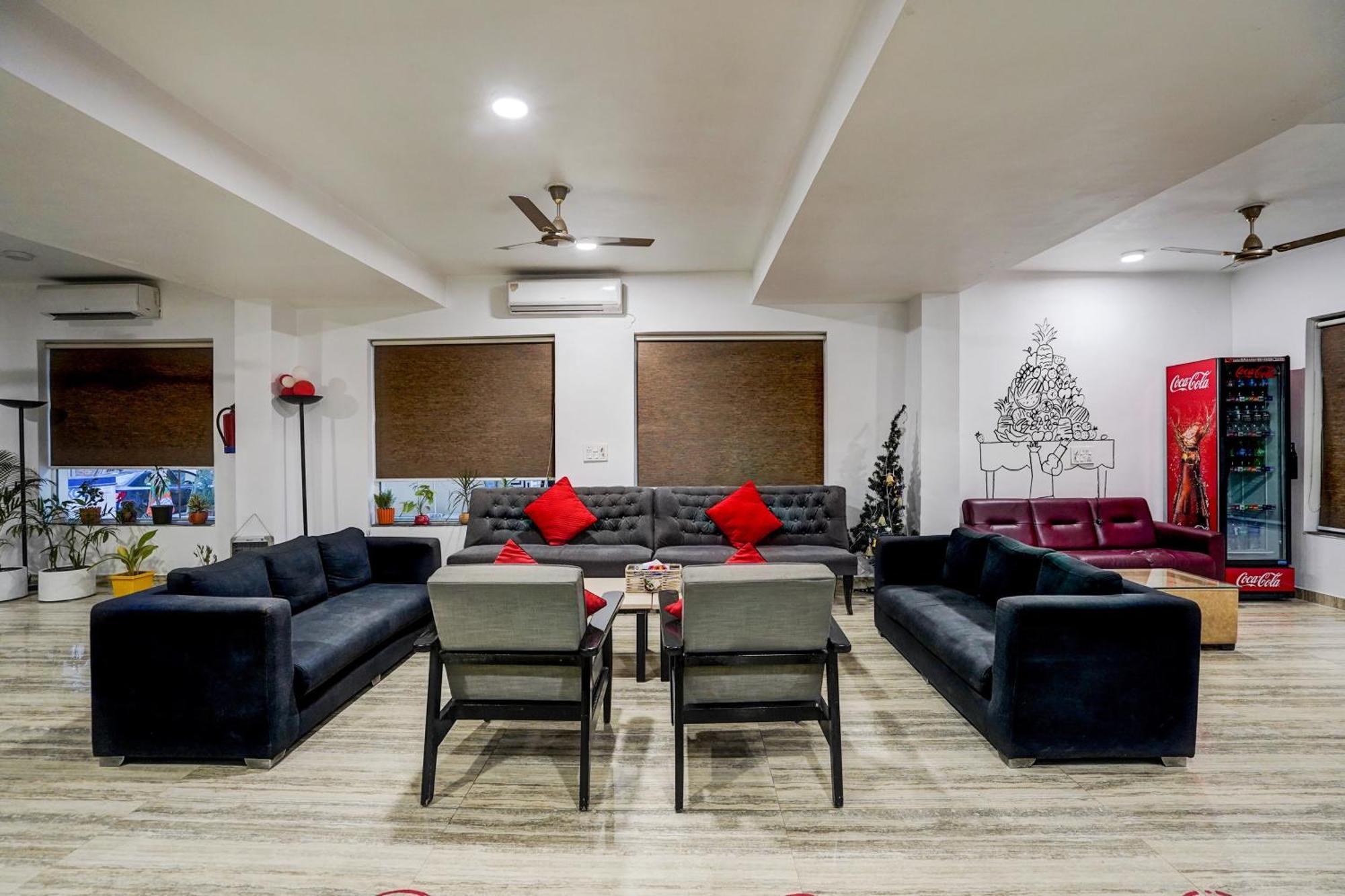 Townhouse Cloud Bay Hotel Gurgaon Ngoại thất bức ảnh