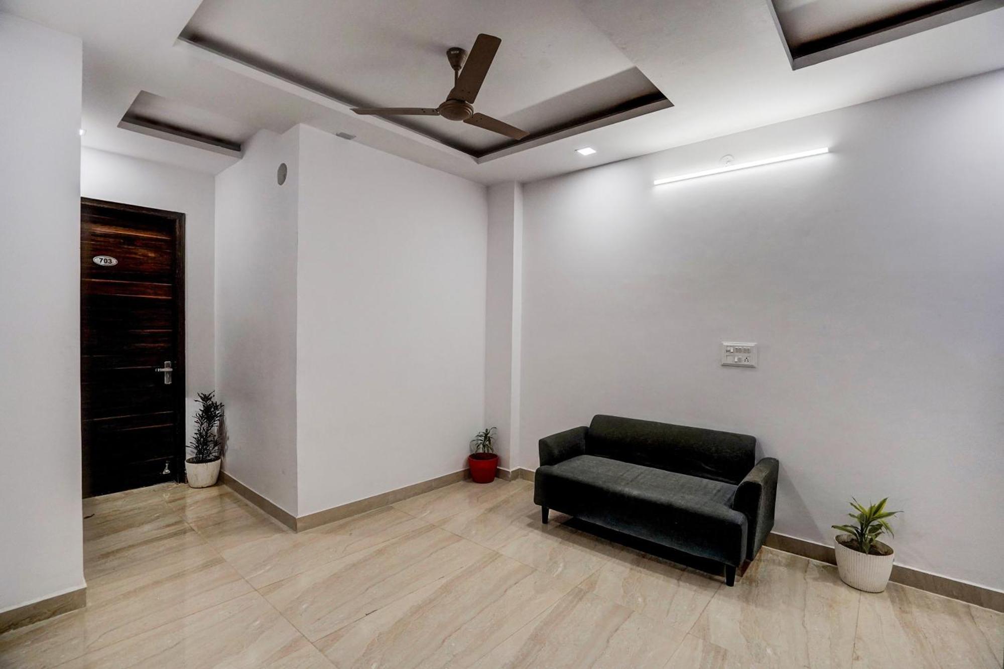 Townhouse Cloud Bay Hotel Gurgaon Ngoại thất bức ảnh